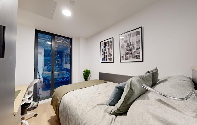 Talbot Street, City Centre, Nottingham - Image 1